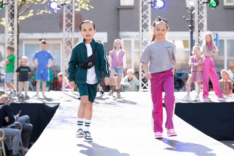Modeshow 405_.jpg